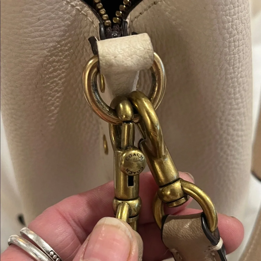 Coach Cream and Tan Leather Willow Shoulder Bag - Picture 6 of 16